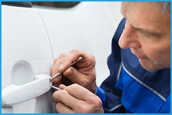 Horsham Locksmith Service Horsham, PA 215-716-7630 Horsham Locksmith Service Horsham, PA 215-716-7630 - 20a-car-locksmith